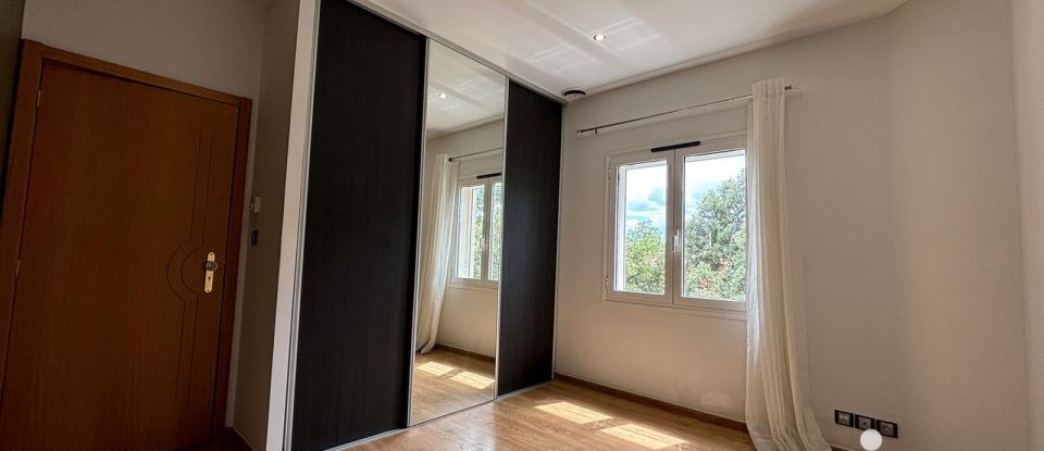 House 6 rooms of 179 m² in Nîmes (30000)