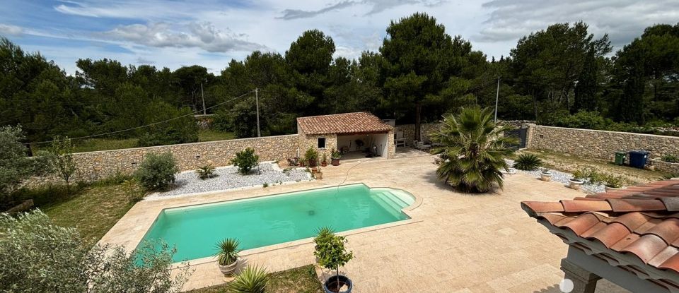 House 6 rooms of 179 m² in Nîmes (30000)