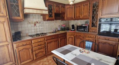 Traditional house 9 rooms of 134 m² in Fenioux (79160)