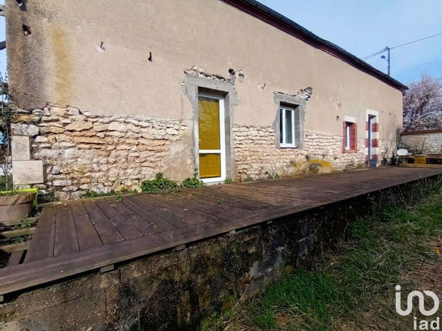 House 7 rooms of 195 m² in Allogny (18110)