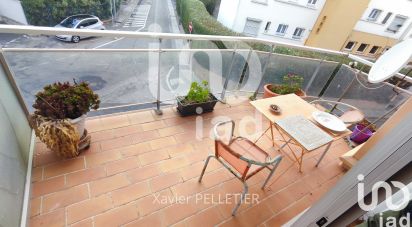 Apartment 3 rooms of 71 m² in Mèze (34140)