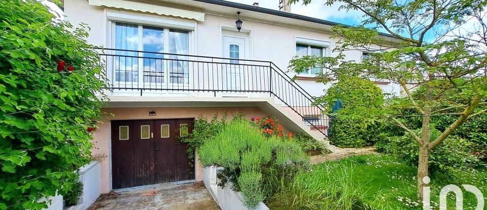 Maison 5 pièces de 81 m² à Yèvres (28160)