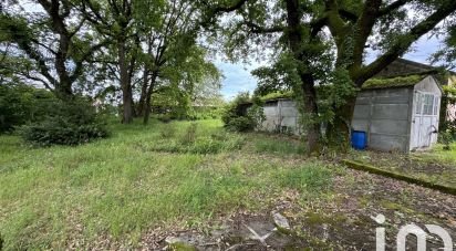 Terrain de 836 m² à Vœuil-et-Giget (16400)