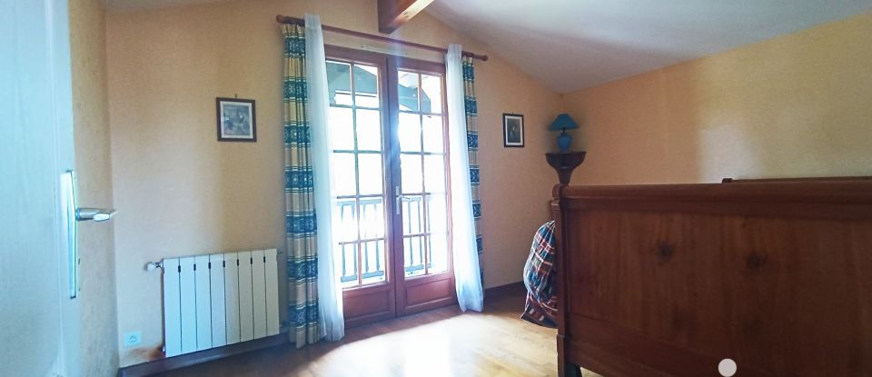 Traditional house 4 rooms of 128 m² in Saint-Paul-lès-Dax (40990)