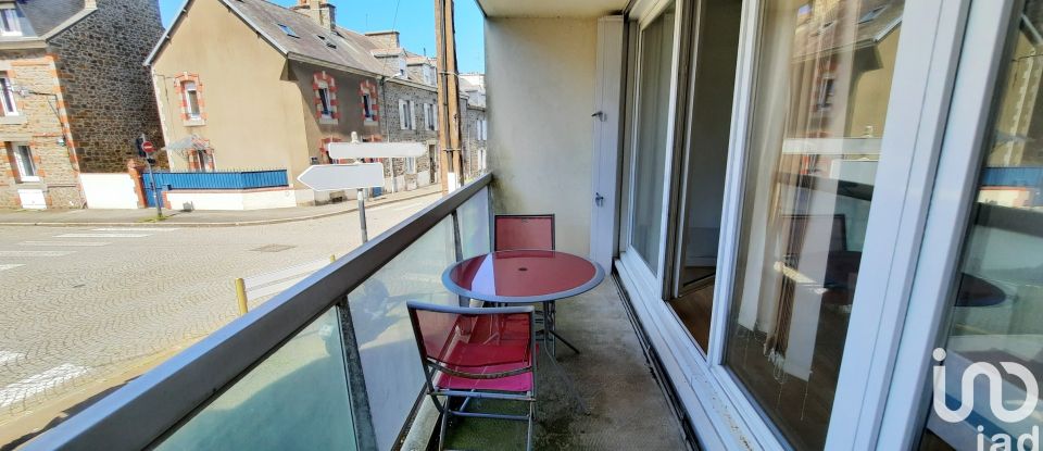 Appartement 1 pièce de 27 m² à Saint-Brieuc (22000)