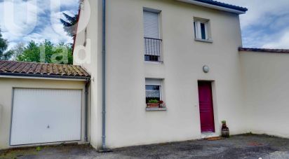 House 4 rooms of 100 m² in Chasseneuil-sur-Bonnieure (16260)