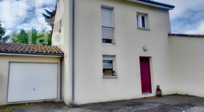 Maison 4 pièces de 100 m² à Chasseneuil-sur-Bonnieure (16260)