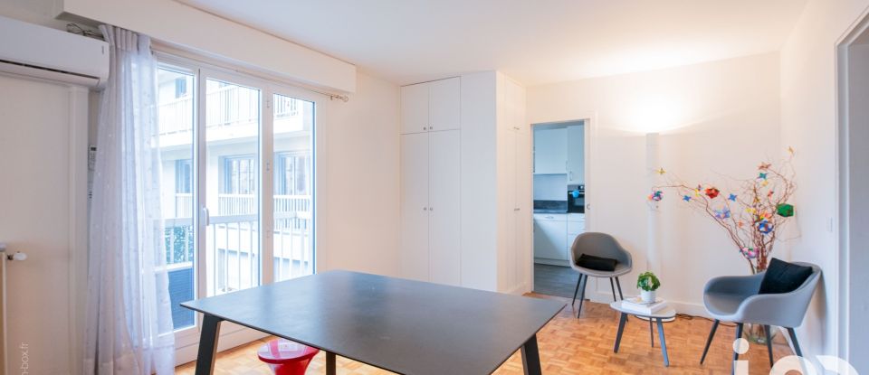 Appartement 2 pièces de 59 m² à Paris (75015)