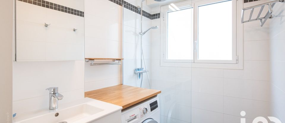 Appartement 2 pièces de 59 m² à Paris (75015)