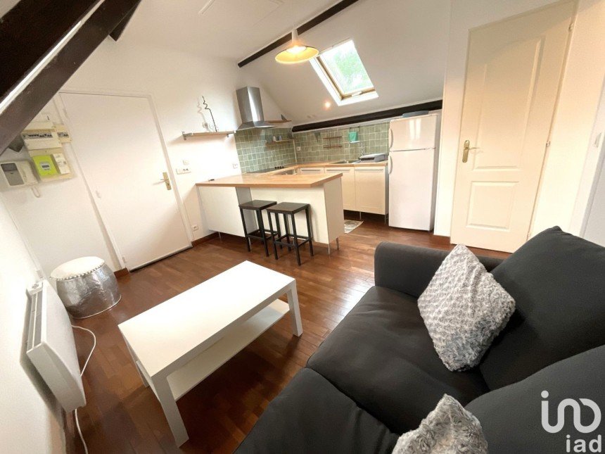 Apartment 2 rooms of 30 m² in Chevannes (91750)