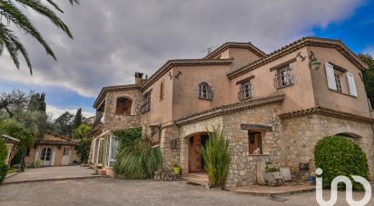 Traditional house 11 rooms of 347 m² in Mougins (06250)