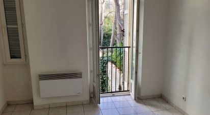 Building in Marseille (13003) of 268 m²