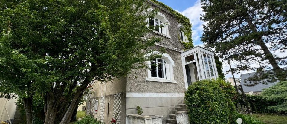 Maison 7 pièces de 168 m² à Joué-lès-Tours (37300)