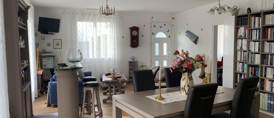 Maison 6 pièces de 160 m² à Milhac-de-Nontron (24470)