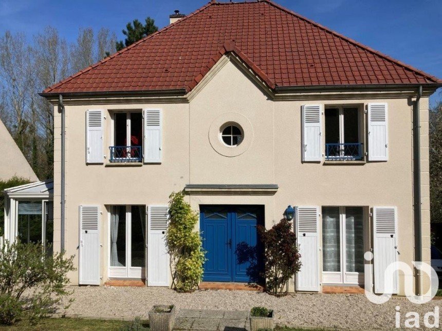 Maison 7 pièces de 140 m² à Saint-Vaast-de-Longmont (60410)