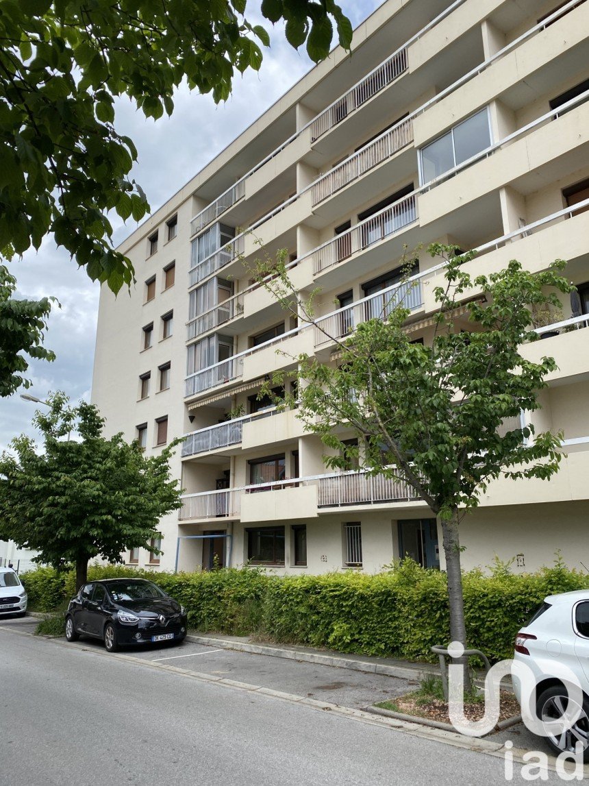 Vente Appartement 60m² 3 Pièces à Reims (51100) - Iad France