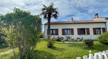 Country house 4 rooms of 94 m² in Andilly (17230)