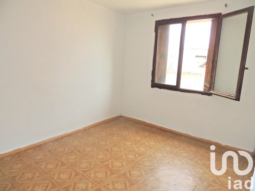 Village house 3 rooms of 40 m² in Servian (34290)