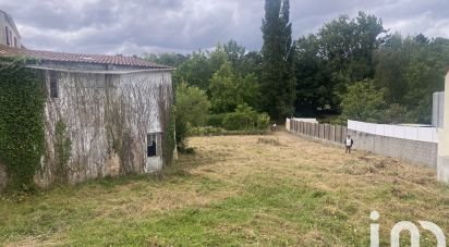 Land of 870 m² in Le Poiré-sur-Vie (85170)