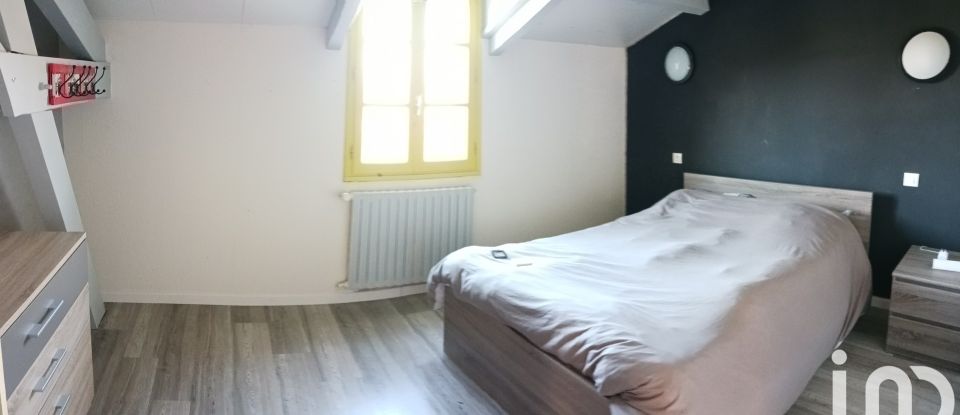 Maison 10 pièces de 212 m² à Bressuire (79300)