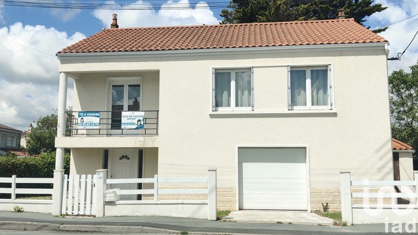 Maison traditionnelle 4 pièces de 83 m² à La Roche-sur-Yon (85000)