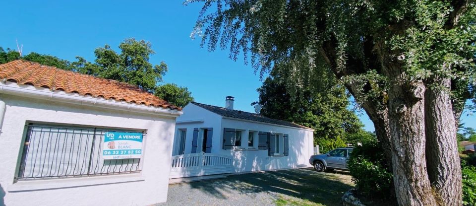 Traditional house 5 rooms of 104 m² in Dolus-d'Oléron (17550)
