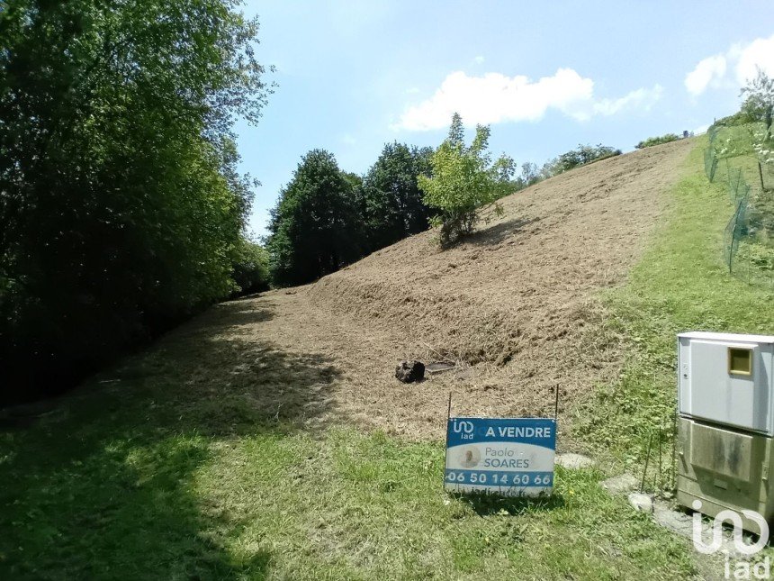 Terrain de 2 044 m² à - (64570)