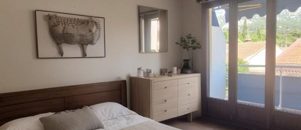 Appartement 5 pièces de 93 m² à Toulon (83200)