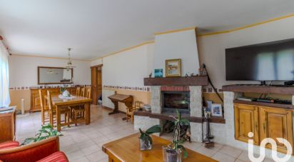 House 7 rooms of 163 m² in La Roquette (27700)