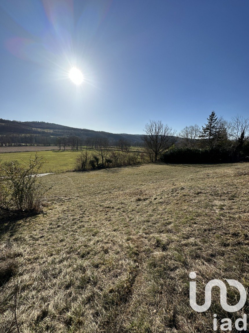 Land of 3,615 m² in Boussac (46100)