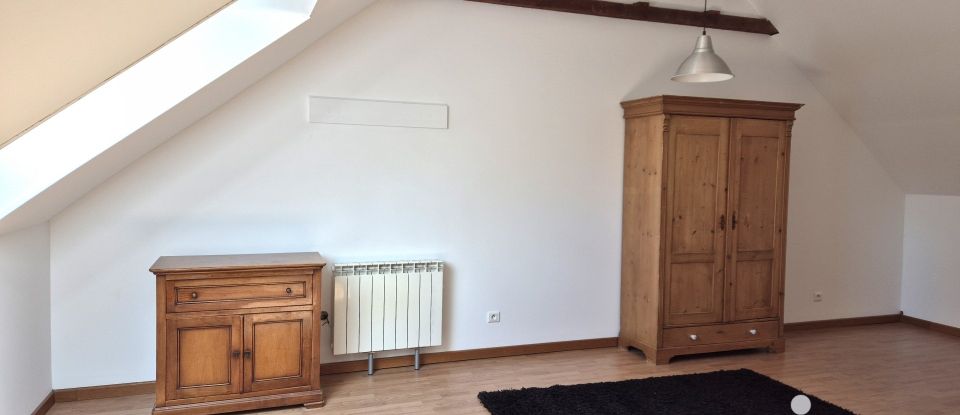 Maison traditionnelle 5 pièces de 160 m² à Lumigny-Nesles-Ormeaux (77540)