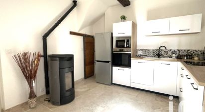 Town house 4 rooms of 69 m² in Tresques (30330)