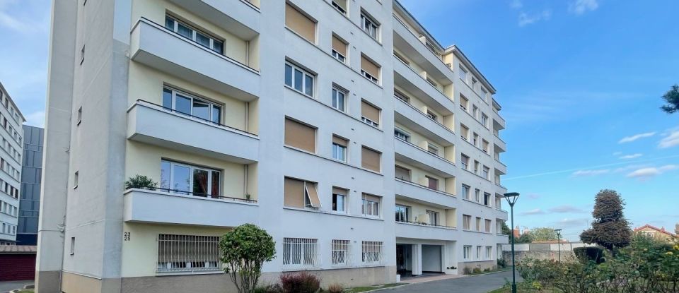 Appartement 3 pièces de 61 m² à Villejuif (94800)