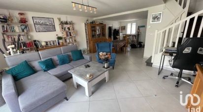 Maison 6 pièces de 102 m² à Saint-Fargeau-Ponthierry (77310)