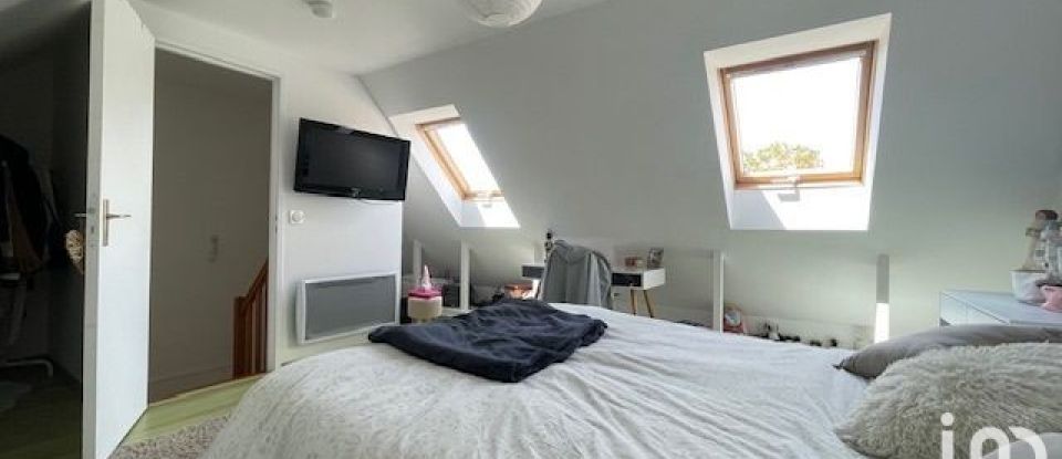 Maison 6 pièces de 102 m² à Saint-Fargeau-Ponthierry (77310)