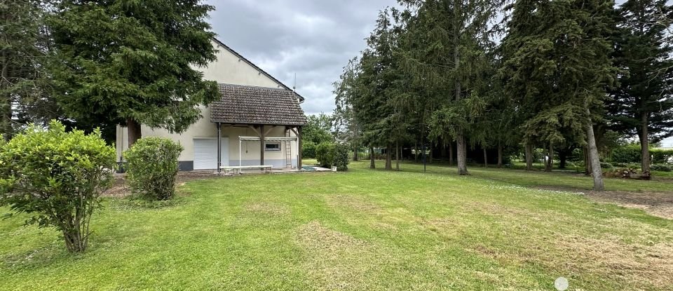 Maison traditionnelle 8 pièces de 205 m² à Saint-Florent-sur-Cher (18400)