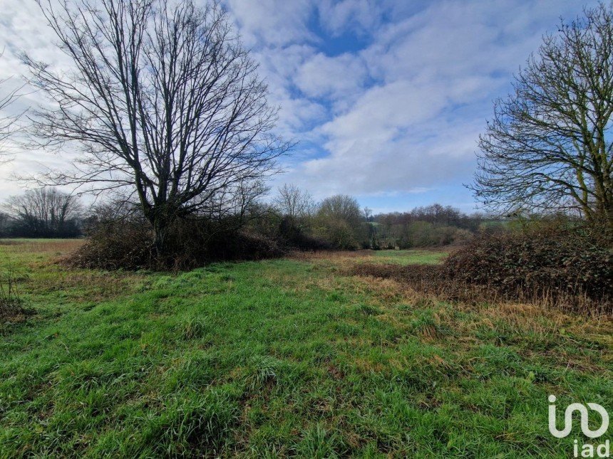 Land of 25,952 m² in Gaillefontaine (76870)