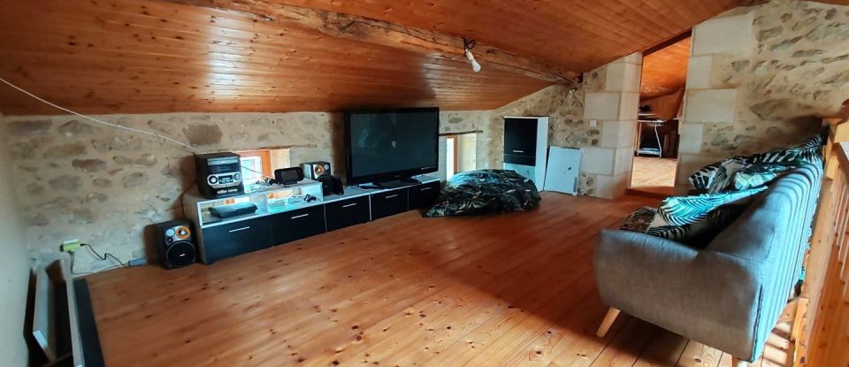 Maison 7 pièces de 260 m² à Rauzan (33420)