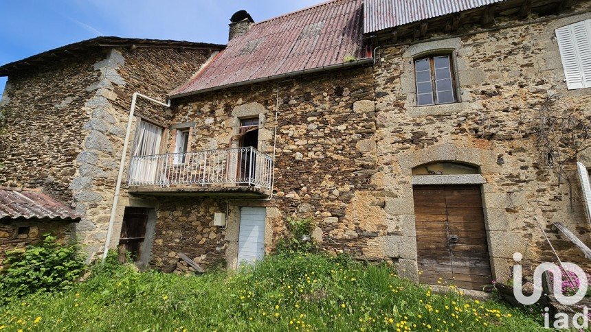 Country house 3 rooms of 68 m² in Leynhac (15600)