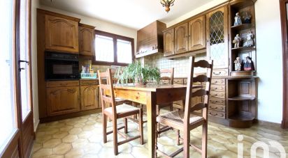 House 7 rooms of 230 m² in Millau (12100)