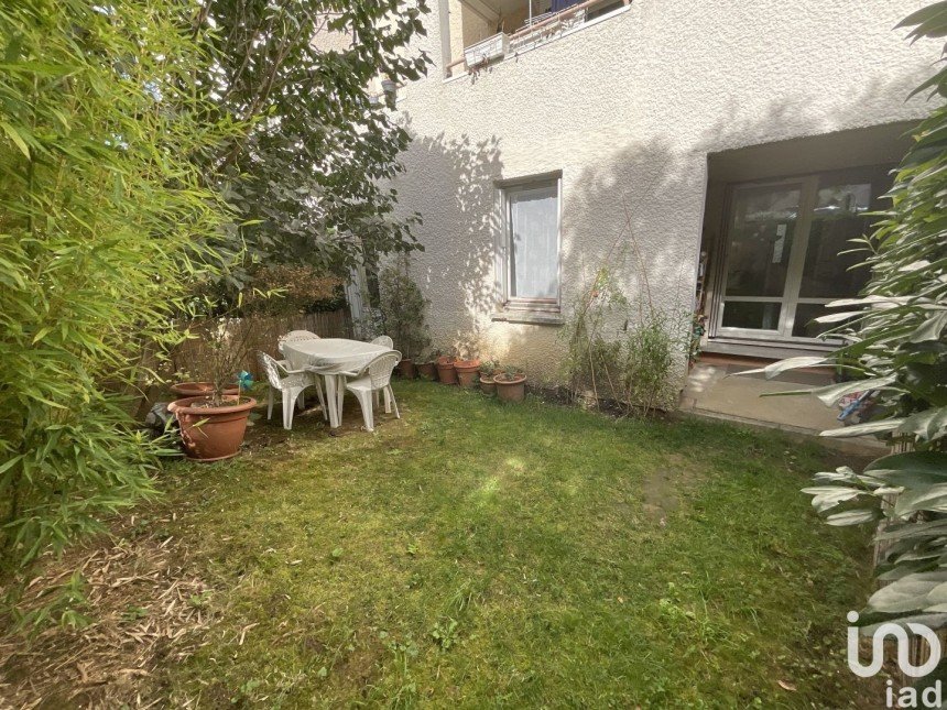 Apartment 4 rooms of 90 m² in Lognes (77185)