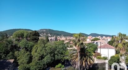 Apartment 5 rooms of 82 m² in Hyères (83400)