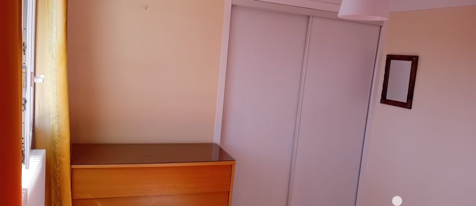 Appartement 5 pièces de 82 m² à Hyères (83400)