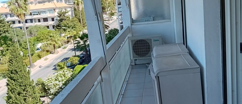 Appartement 5 pièces de 82 m² à Hyères (83400)