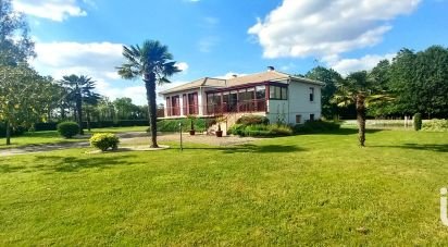 House 5 rooms of 106 m² in Beaulieu-sous-la-Roche (85190)