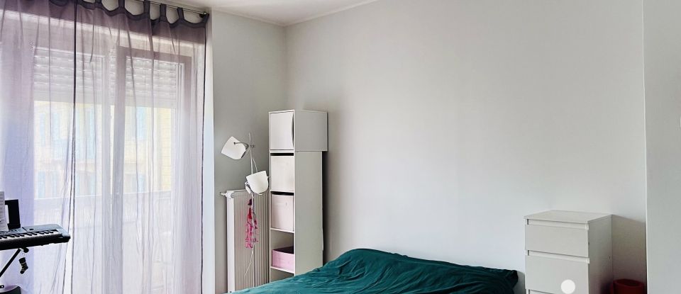 Apartment 4 rooms of 105 m² in La Roche-sur-Foron (74800)