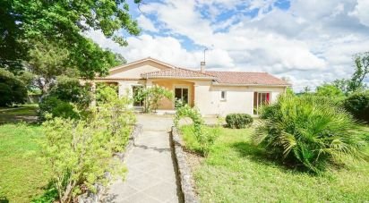 House 7 rooms of 213 m² in Cazaux-Savès (32130)