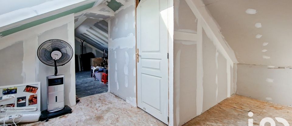 Maison traditionnelle 6 pièces de 138 m² à Théhillac (56130)