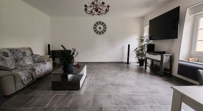 Maison 5 pièces de 125 m² à Blasimon (33540)