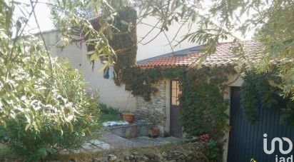 House 4 rooms of 123 m² in Mérindol (84360)